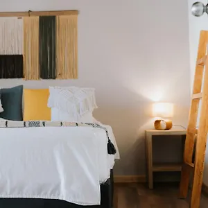  Hotel Luum Casa Manila